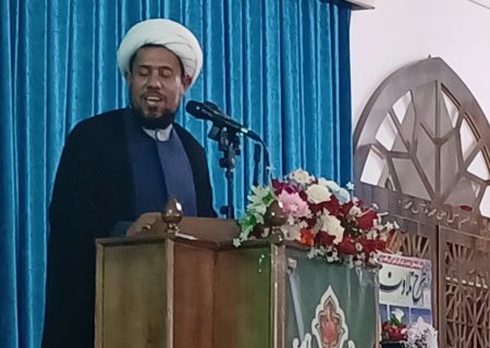 برهم زدن وفاق ملی و مذهبی، بازی در زمین دشمن است