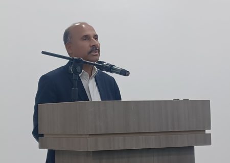 هاشمی: راه‌های شهرستان سیریک باید اصلاح شوند