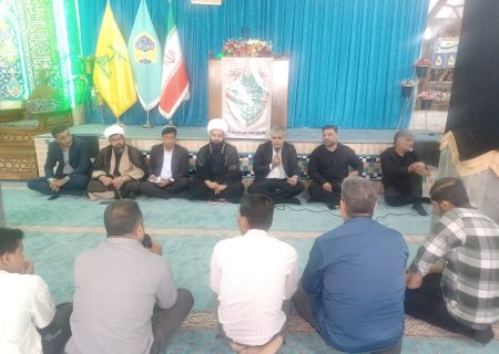 میز خدمت ادارات سیریک در حاشیه نماز جمعه برپا شد